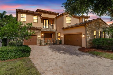 House in Cooper City, Florida 5 bedrooms, 369.94 sq.m. № 1689376 - photo 1