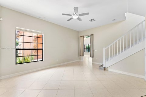House in Cooper City, Florida 5 bedrooms, 369.94 sq.m. № 1689376 - photo 6