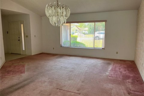 House in Spring Hill, Florida 3 bedrooms, 208.01 sq.m. № 1743458 - photo 4