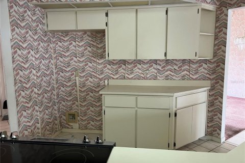 House in Spring Hill, Florida 3 bedrooms, 208.01 sq.m. № 1743458 - photo 11
