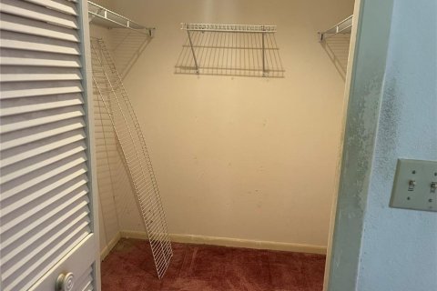 House in Spring Hill, Florida 3 bedrooms, 208.01 sq.m. № 1743458 - photo 17