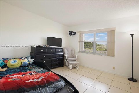 Copropriété à vendre à Coral Springs, Floride: 2 chambres, 91.97 m2 № 1998368 - photo 11