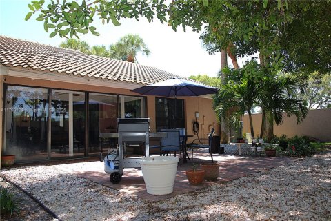 Villa ou maison à vendre à Boynton Beach, Floride: 2 chambres, 139.54 m2 № 1892750 - photo 17
