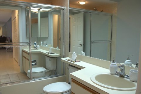 Villa ou maison à vendre à Boynton Beach, Floride: 2 chambres, 139.54 m2 № 1892750 - photo 8
