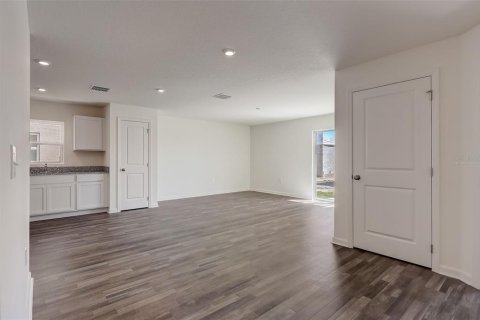 House in Sumter, Florida 3 bedrooms, 137.22 sq.m. № 1771149 - photo 5