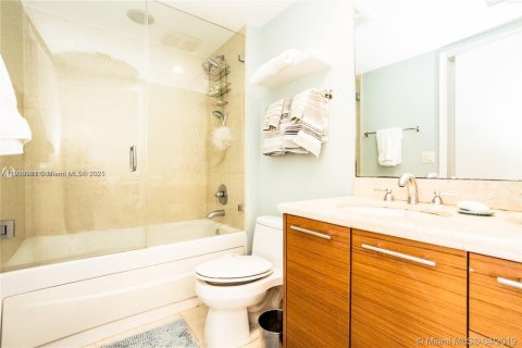 Copropriété à louer à Miami, Floride: 1 chambre, 65.03 m2 № 1966365 - photo 7