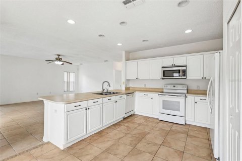 Купить виллу или дом в Пайнсиана, Флорида 14 комнат, 260.68м2, № 2125045 - фото 23