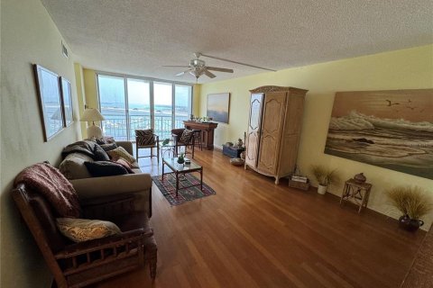 Condominio en venta en Clearwater, Florida, 2 dormitorios, 137.4 m2 № 1876173 - foto 12