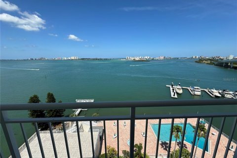 Condominio en venta en Clearwater, Florida, 2 dormitorios, 137.4 m2 № 1876173 - foto 2
