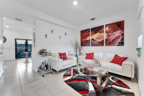 Adosado en venta en Homestead, Florida, 3 dormitorios, 135.92 m2 № 2026128 - foto 5