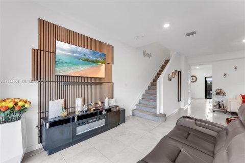 Adosado en venta en Homestead, Florida, 3 dormitorios, 135.92 m2 № 2026128 - foto 4