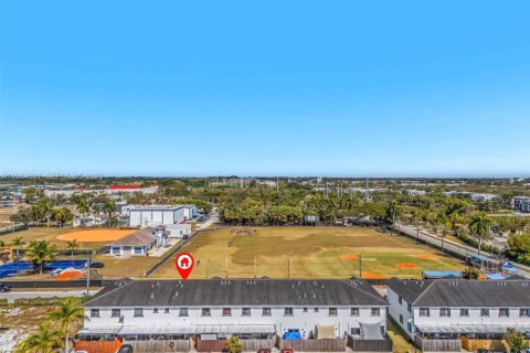 Adosado en venta en Homestead, Florida, 3 dormitorios, 135.92 m2 № 2026128 - foto 20