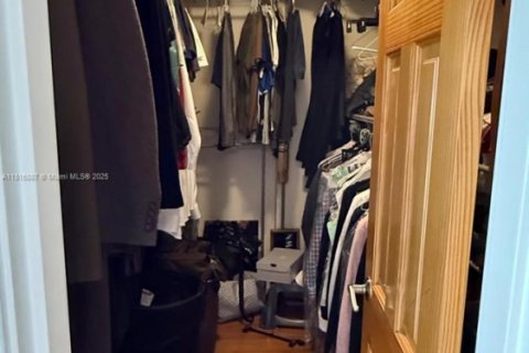 Купить кондоминиум в Холливуд, Флорида 2 спальни, 102.19м2, № 2016650 - фото 12