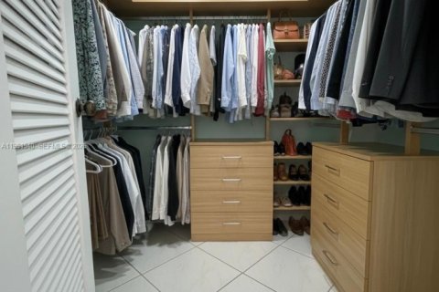 Купить кондоминиум в Авентура, Флорида 1 спальня, 71.35м2, № 2023401 - фото 21