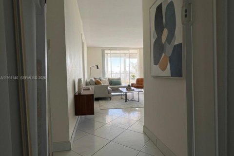 Купить кондоминиум в Авентура, Флорида 1 спальня, 71.35м2, № 2023401 - фото 9