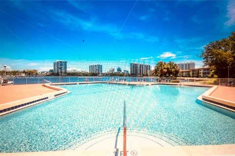 Купить кондоминиум в Авентура, Флорида 1 спальня, 71.35м2, № 2023401 - фото 26