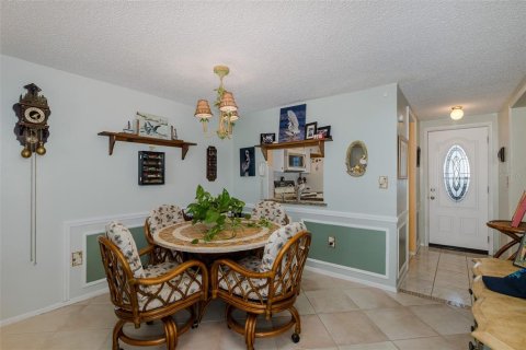 Copropriété à vendre à New Port Richey, Floride: 2 chambres, 82.5 m2 № 2150858 - photo 8