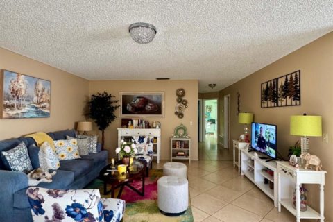 Condo in Port St. Lucie, Florida, 2 bedrooms № 2146023 - photo 9