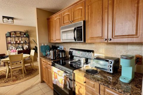 Condo in Port St. Lucie, Florida, 2 bedrooms № 2146023 - photo 19