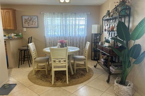 Condo in Port St. Lucie, Florida, 2 bedrooms № 2146023 - photo 14