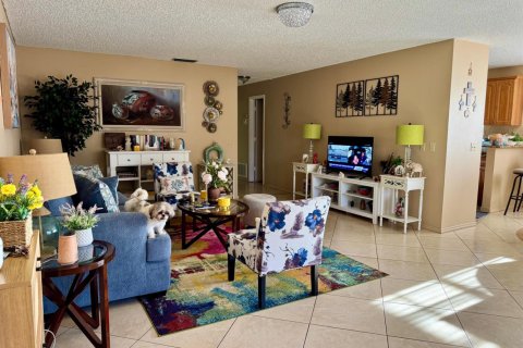 Condo in Port St. Lucie, Florida, 2 bedrooms № 2146023 - photo 8