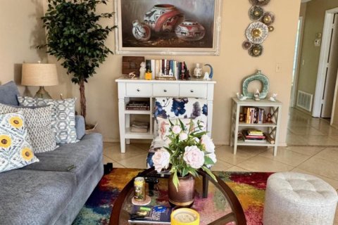 Condo in Port St. Lucie, Florida, 2 bedrooms № 2146023 - photo 6