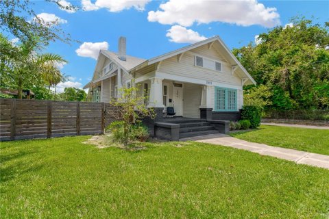Купить виллу или дом в Тампа, Флорида 4 комнаты, 172.98м2, № 1816651 - фото 1