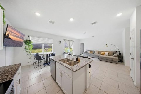 Купить виллу или дом в Хейнс-Сити, Флорида 6 комнат, 142.23м2, № 2309951 - фото 9