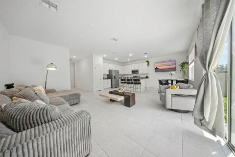 Купить виллу или дом в Хейнс-Сити, Флорида 6 комнат, 142.23м2, № 2309951 - фото 7