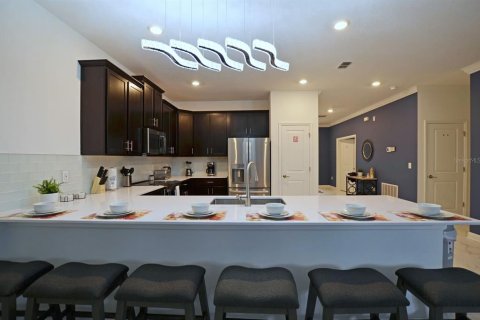 Villa ou maison à vendre à Kissimmee, Floride: 8 chambres, 398.46 m2 № 2108130 - photo 7