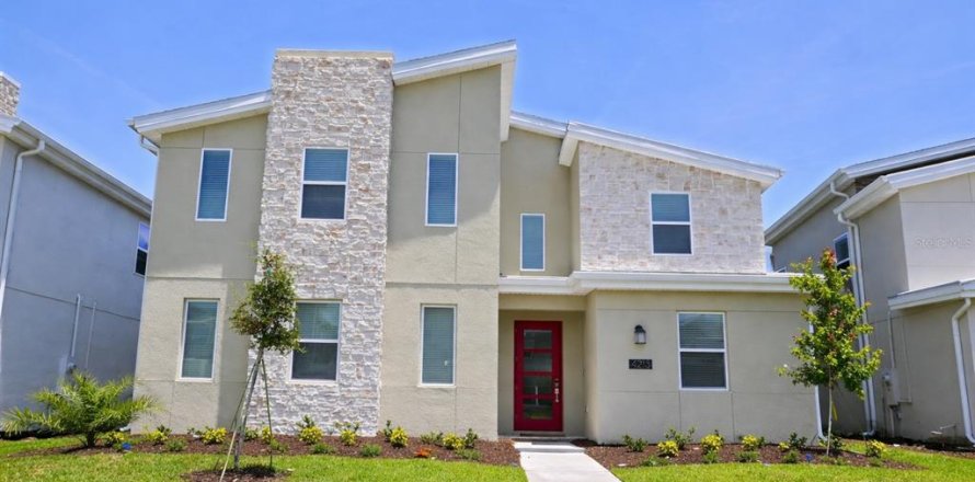 Villa ou maison à STOREY LAKE à Kissimmee, Floride 8 chambres, 398.46 m2 № 2108130