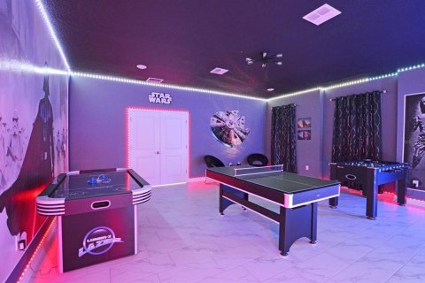 Villa ou maison à vendre à Kissimmee, Floride: 8 chambres, 398.46 m2 № 2108130 - photo 13