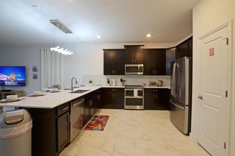 Villa ou maison à vendre à Kissimmee, Floride: 8 chambres, 398.46 m2 № 2108130 - photo 20