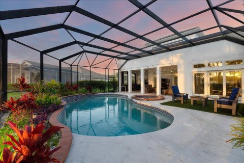 Villa ou maison à vendre à Ormond Beach, Floride: 3 chambres, 334.08 m2 № 2356469 - photo 2