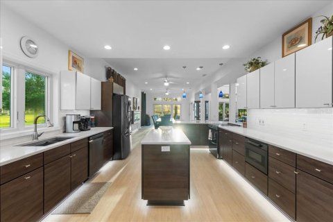 Villa ou maison à vendre à Ormond Beach, Floride: 3 chambres, 334.08 m2 № 2356469 - photo 10