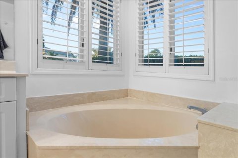 Villa ou maison à vendre à Ormond Beach, Floride: 3 chambres, 334.08 m2 № 2356469 - photo 28