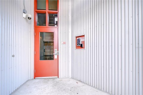 Condominio en venta en Tampa, Florida, 1 dormitorio, 90.67 m2 № 1799985 - foto 2