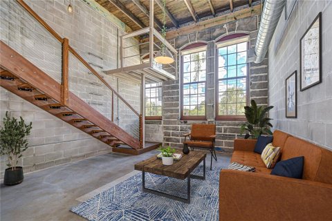 Condominio en venta en Tampa, Florida, 1 dormitorio, 90.67 m2 № 1799985 - foto 11