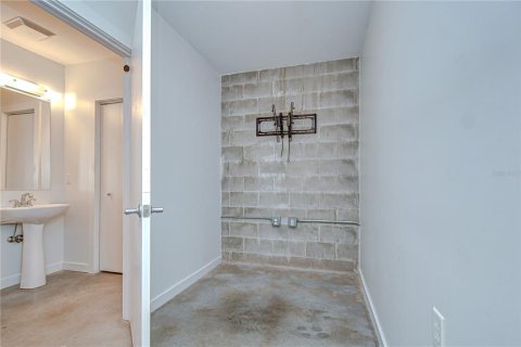 Condominio en venta en Tampa, Florida, 1 dormitorio, 90.67 m2 № 1799985 - foto 23