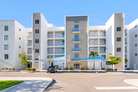 Copropriété à vendre à Sarasota, Floride: 1 chambre, 79.43 m2 № 2166747 - photo 2