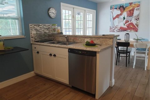 Casa en alquiler en Gulfport, Florida, 3 dormitorios, 120.31 m2 № 2143053 - foto 13