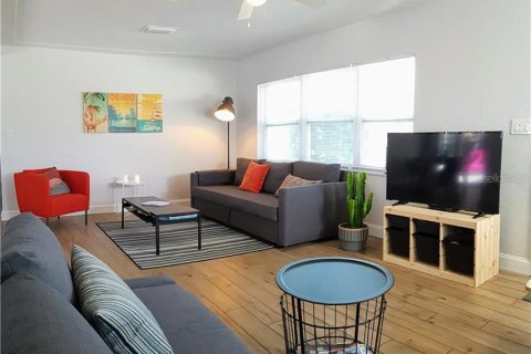 Casa en alquiler en Gulfport, Florida, 3 dormitorios, 120.31 m2 № 2143053 - foto 17