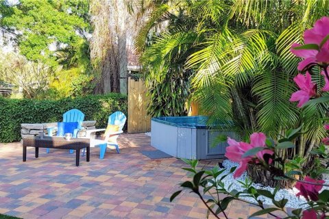 Casa en alquiler en Gulfport, Florida, 3 dormitorios, 120.31 m2 № 2143053 - foto 9