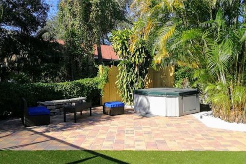 Casa en alquiler en Gulfport, Florida, 3 dormitorios, 120.31 m2 № 2143053 - foto 10
