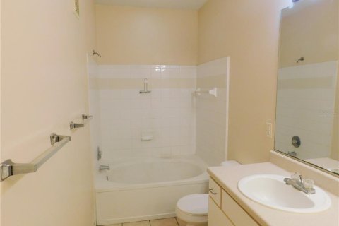 Touwnhouse à vendre à Tampa, Floride: 2 chambres, 107.02 m2 № 1916856 - photo 17