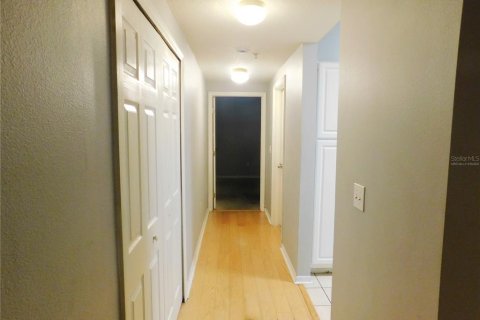 Touwnhouse à vendre à Tampa, Floride: 2 chambres, 107.02 m2 № 1916856 - photo 28