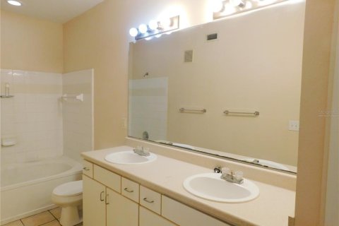 Touwnhouse à vendre à Tampa, Floride: 2 chambres, 107.02 m2 № 1916856 - photo 16