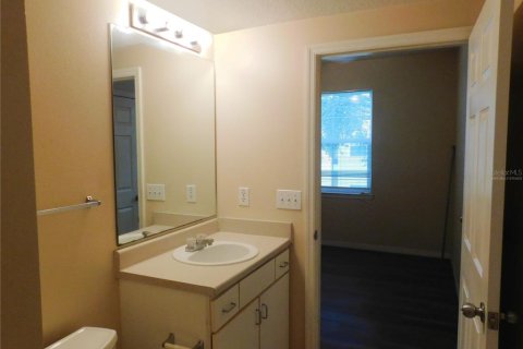 Touwnhouse à vendre à Tampa, Floride: 2 chambres, 107.02 m2 № 1916856 - photo 15