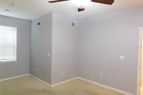 Touwnhouse à vendre à Tampa, Floride: 2 chambres, 107.02 m2 № 1916856 - photo 9