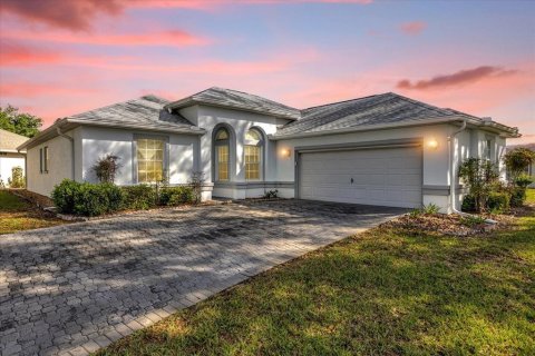 Casa en Ocala, Florida 2 dormitorios, 127.09 m2 № 2120619